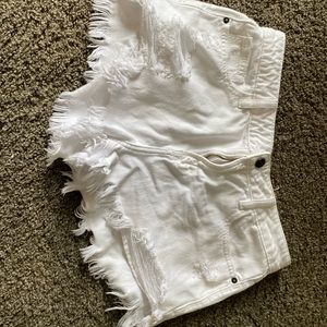 Hidden white jean shorts
